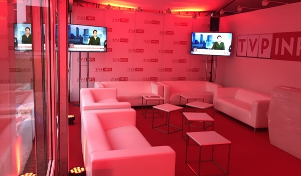 wynajem ekranów diodowych, obsługa multimedialna imprez, ekrany diodowe