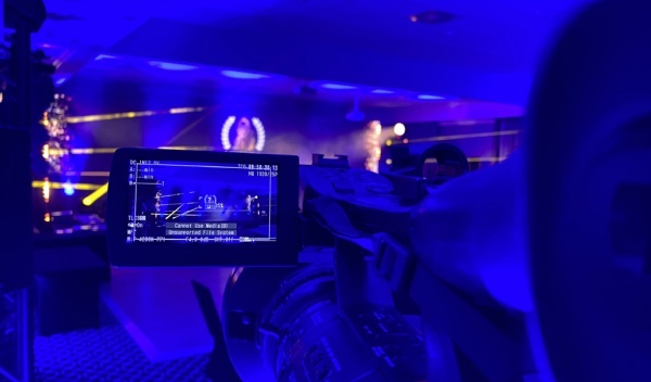 wynajem ekranów diodowych, oświetlenie, nagłośnienie