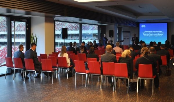 symultana, kabiny do tłumaczeń, obsługa tłumaczeń