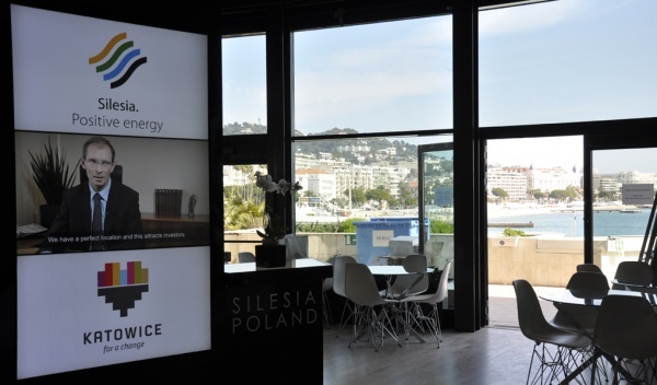 obsługa techniczna, obsługa multimedialna targów