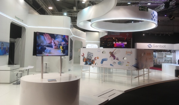 techniczna obsługa imprez i targów, wynajem ekranów diodowych, systemy nagłośnienia