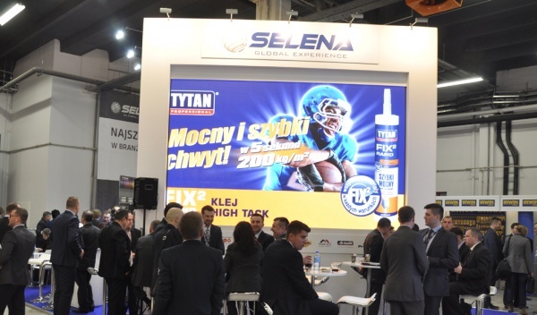 obsługa stoisk targowych, wynajem ekranów diodowych