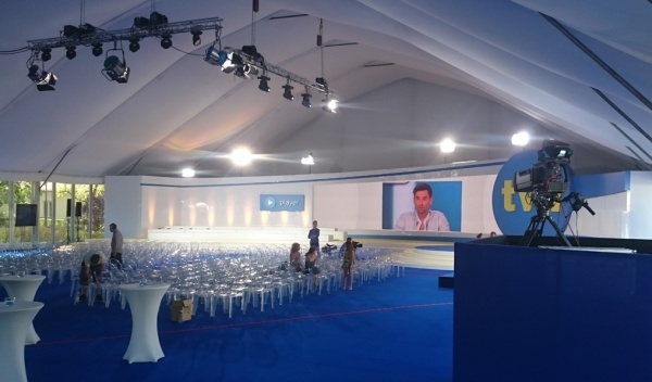 obsługa ramówki programów telewizyjnych, wynajem ekranów diodowych