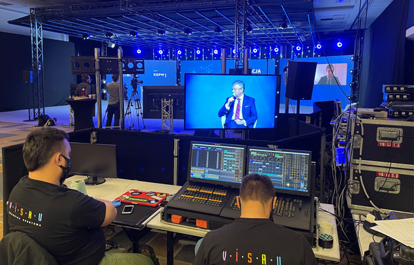 Konferencje online, gale online, realizacja, live 