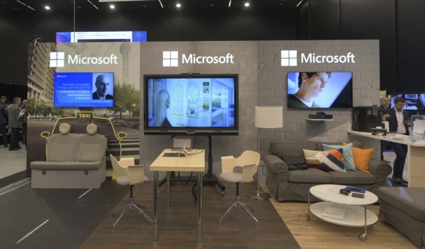 realizacja wizji za pomocą mediaserwerów Coolux, techniczna obsługa imprez