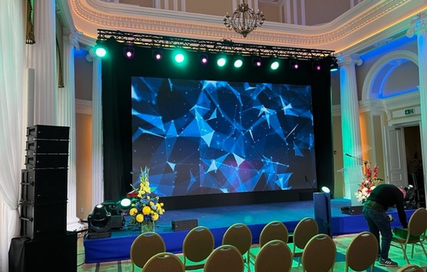 eventy, ekrany, multimedia, światło