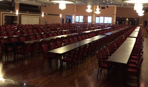 piloty do bezprzewodowego głosowania, obsługa konferencji