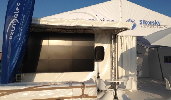 obsługa techniczna imprez, wynajem sceny, wynajem konstrukcji scenicznej