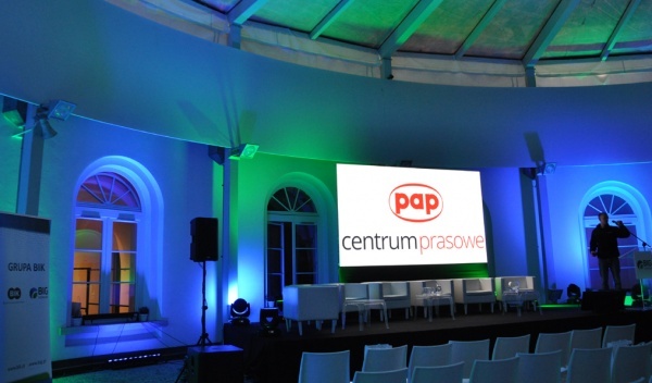 techniczna obsługa konferencji, wynajem nagłośnienia