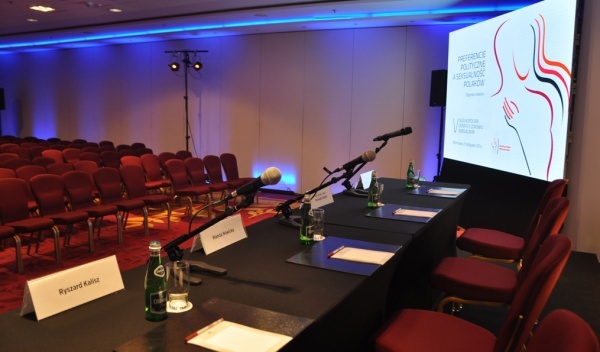 wynajem nagłośnienia, wynajem ekranów diodowych, wynajem ekranów bezszwowych