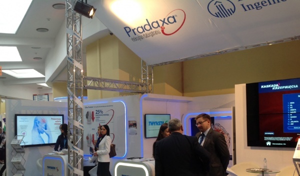 obsługa techniczna stoisk targowych, wynajem konstrukcji scenicznych