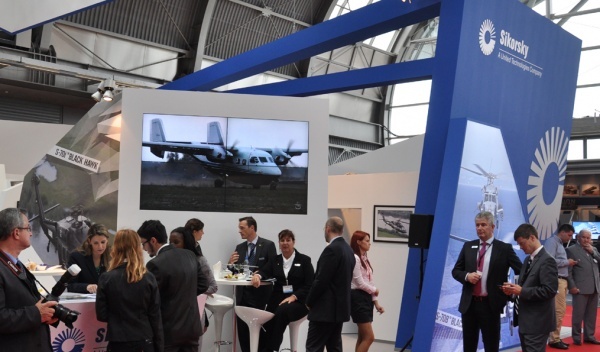 dioda na stoiska targowe, wynajem ekranów diodowych