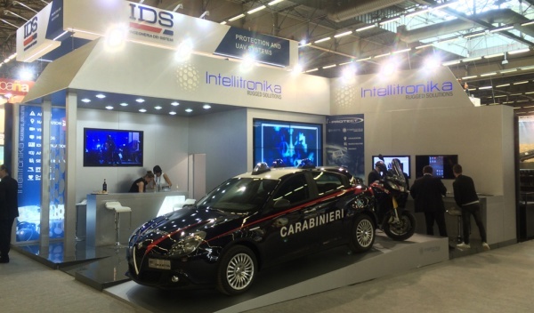 wynajem ekranów diodowych, wypożyczalnia ekranów dotykowych