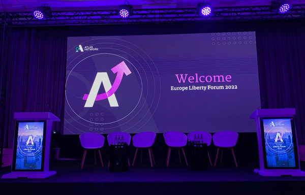 Europe Liberty Forum, multimedia, ekrany, realizacja, oświetlenie, dźwięk, streaming