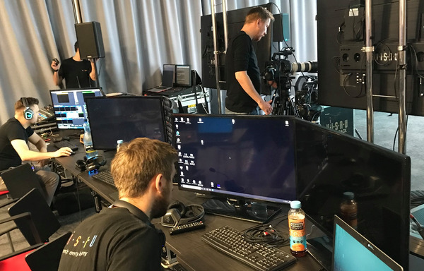 tłumaczenia symultaniczne, live