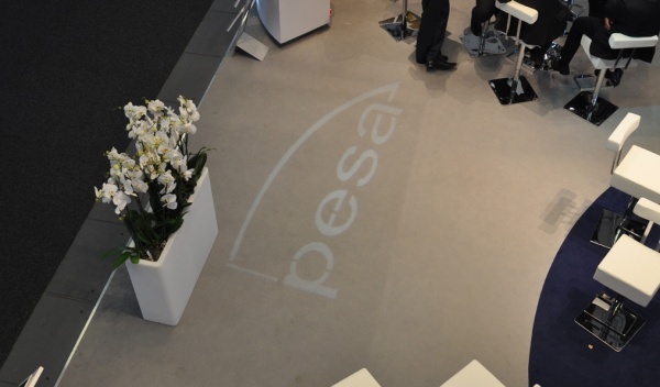 ekrany bezszwowe, projektory gobo, wynajem, wypożyczenia