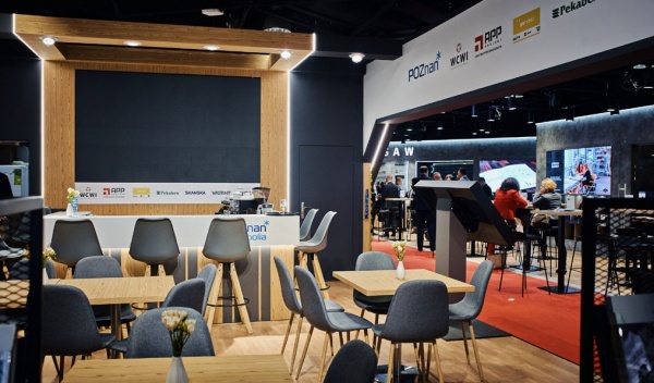 konferencje prasowe, wynajem ekranów led