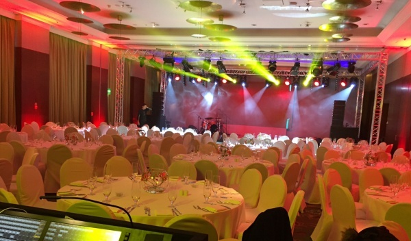 obsługa uroczystych gali, wynajem diody pixelart