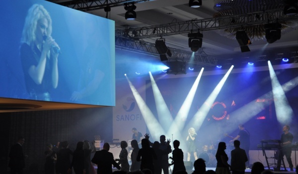 operator kamery, techniczna obsługa wizji, realizacja światła