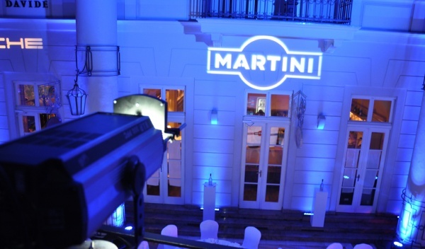 wynajem ruchomych głów, spotów, washy, wynajem listew ledbar