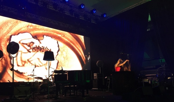 wynajem ekranów diodowych, wynajem konstrukcji scenicznych, kompleksowa obsługa imprez